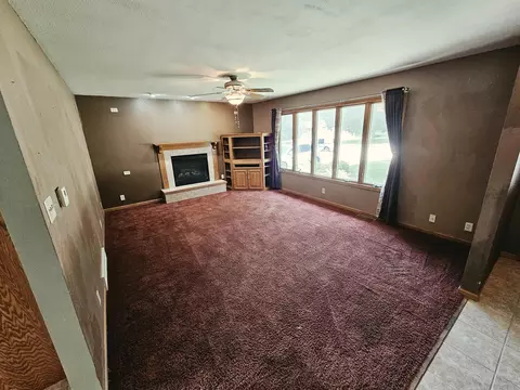 Living - 715 Malone Ave, Readlyn, IA 50668 photo 1 of 5