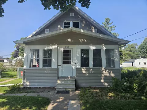 1222 Wallgate Ave, Waterloo, IA 50701