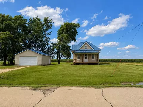 24996 Maple St, Oran, IA 50664