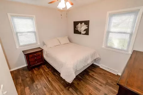 Bedroom - 227 Longview Dr, Waterloo, IA 50701 photo 3 of 6