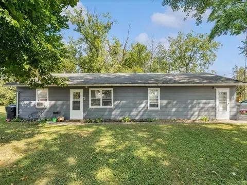 407 Maple St, Janesville, IA 50647