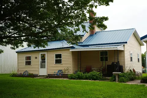 10 Washington St, Fayette, IA 52142