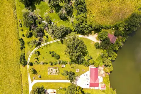 View/Area - 21635 Walnut Ave, Shell Rock, IA 50670 photo 3 of 6