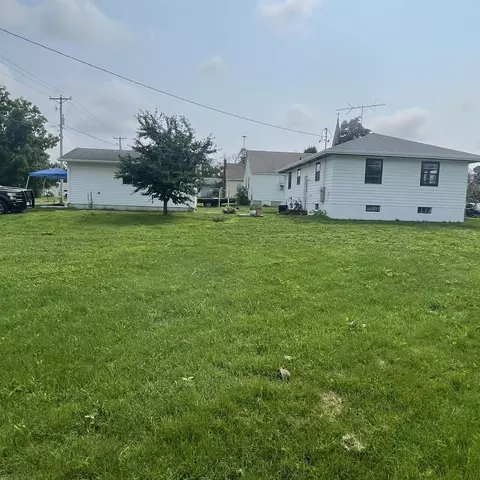 143 W Military Rd, Postville, IA 52162