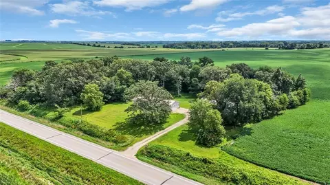 9826 Brandon Rd, La Porte City, IA 50651