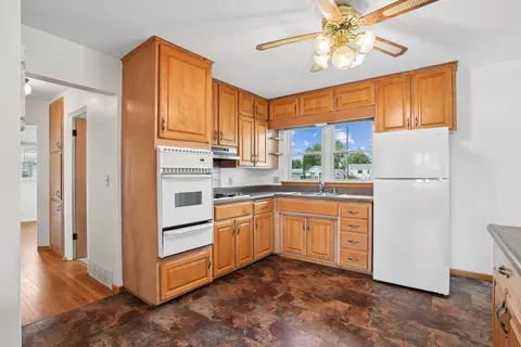 Kitchen - 512 Maple St, Washburn, IA 50702 photo 3 of 5