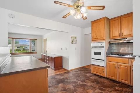 Kitchen - 512 Maple St, Washburn, IA 50702 photo 4 of 5