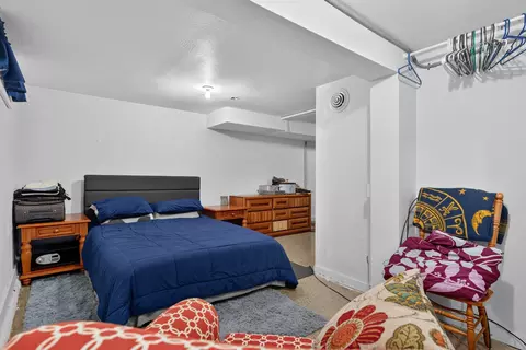 Bedroom - 711 Bishop Ave, Waterloo, IA 50707 photo 5 of 5