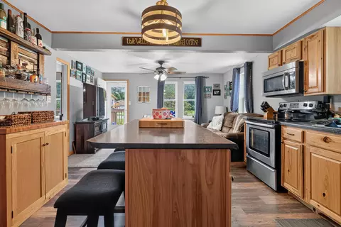 Kitchen - 711 Bishop Ave, Waterloo, IA 50707 photo 4 of 4