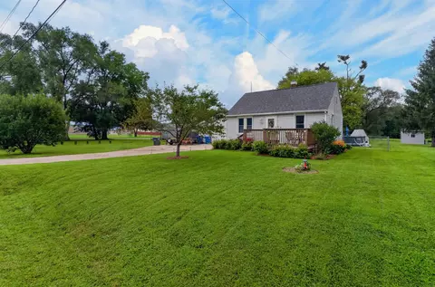 Exterior - 711 Bishop Ave, Waterloo, IA 50707 photo 5 of 10
