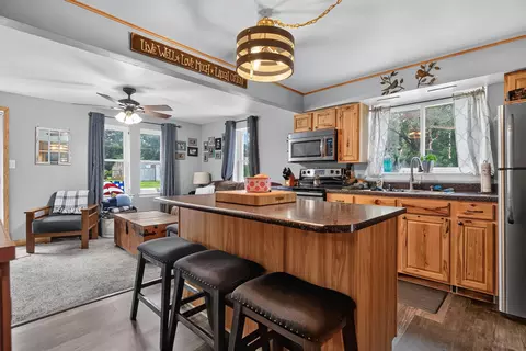 Kitchen - 711 Bishop Ave, Waterloo, IA 50707 photo 3 of 4