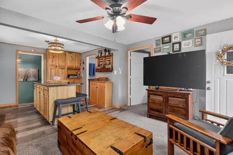 Living - 711 Bishop Ave, Waterloo, IA 50707 photo 2 of 3