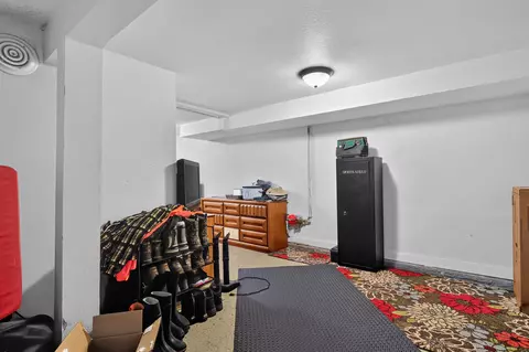 Other - 711 Bishop Ave, Waterloo, IA 50707 photo 2 of 4