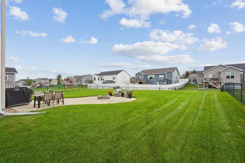 Exterior - 1255 Partridge Ln, Waterloo, IA 50701 photo 6 of 6