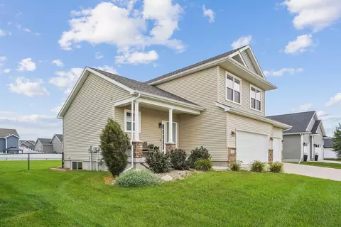 Exterior - 1255 Partridge Ln, Waterloo, IA 50701 photo 2 of 6