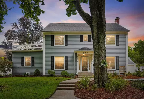 173 Graceline Blvd, Waterloo, IA 50701