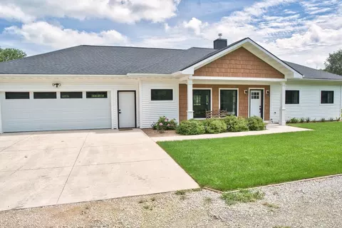 31254 Yale Ave, New Hartford, IA 50660