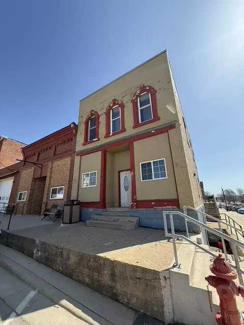 100 N Lydia St, Ossian, IA 52161