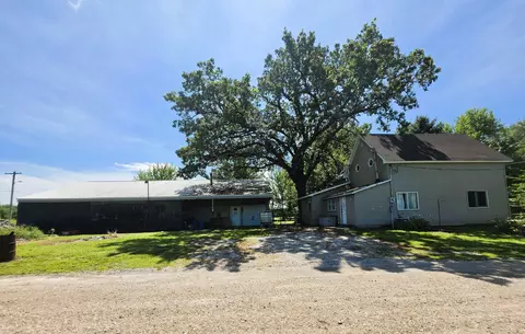 217 Berlin Ave, Traer, IA 50675