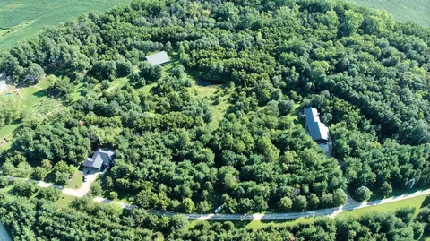 32918 Honeytree Ln, New Hartford, IA 50660
