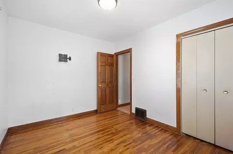 Bedroom - 1146 Cornwall Ave, Waterloo, IA 50702 photo 2 of 5