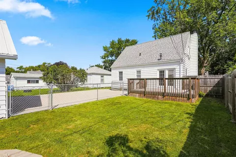 Exterior - 1146 Cornwall Ave, Waterloo, IA 50702 photo 6 of 8