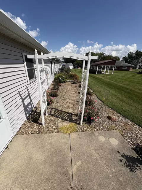 Exterior - 205 E Ridge St, Readlyn, IA 50668 photo 3 of 3