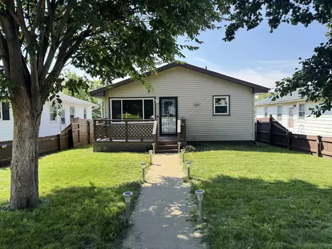 1337 SW 20th Ave, Cedar Rapids, IA 52404