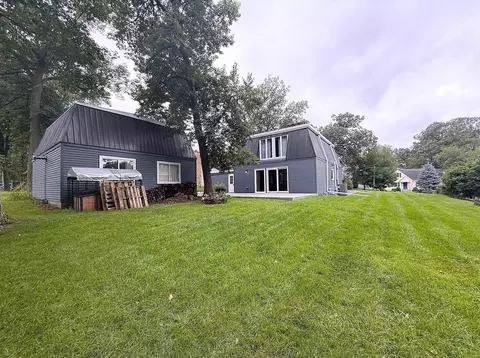 Exterior - 1710 Cherry Ln, Cedar Falls, IA 50613 photo 2 of 4