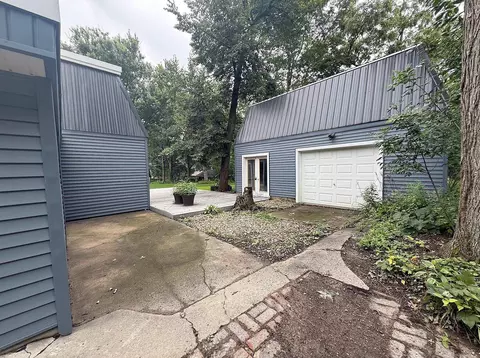 Exterior - 1710 Cherry Ln, Cedar Falls, IA 50613 photo 4 of 4