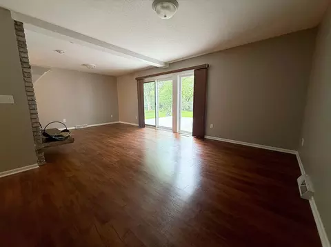 Living - 1710 Cherry Ln, Cedar Falls, IA 50613 photo 2 of 8