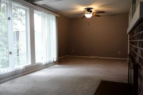 Living - 1710 Cherry Ln, Cedar Falls, IA 50613 photo 6 of 8
