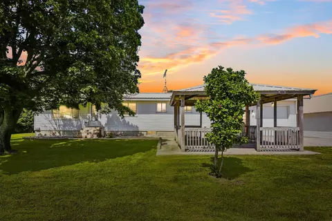 10134 Newell Ave, Greene, IA 50636