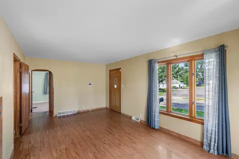Living - 1420 E Mitchell Ave, Waterloo, IA 50702 photo 1 of 2