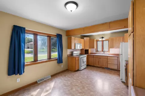 Other - 1420 E Mitchell Ave, Waterloo, IA 50702 photo 1 of 10
