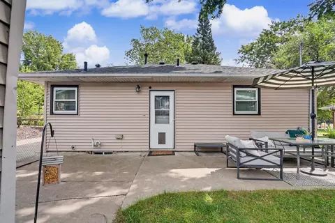 Exterior - 1100 Sheerer Ave, Waterloo, IA 50701 photo 6 of 6