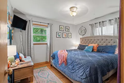 Bedroom - 1100 Sheerer Ave, Waterloo, IA 50701 photo 1 of 3