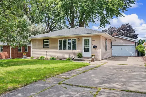 Exterior - 1100 Sheerer Ave, Waterloo, IA 50701 photo 2 of 6