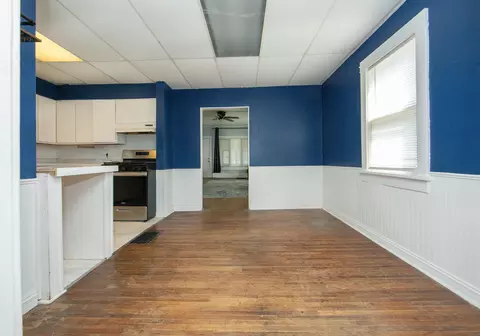 Entry Way - 103 Summit, Waterloo, IA 50701 photo 4 of 4