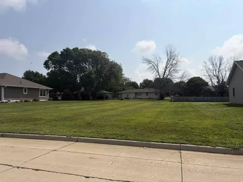 606 Van Buren St, Wellsburg, IA 50680