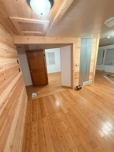 Entry Way - 1821 E Ridgeway Ave, Waterloo, IA 50702 photo 1 of 1