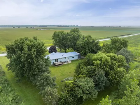 View/Area - 2087 330th Street St, Walker, IA 52352 photo 6 of 10