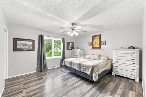Bedroom - 2087 330th Street St, Walker, IA 52352 photo 2 of 6