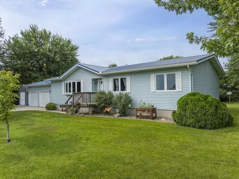 Exterior - 2087 330th Street St, Walker, IA 52352 photo 2 of 9