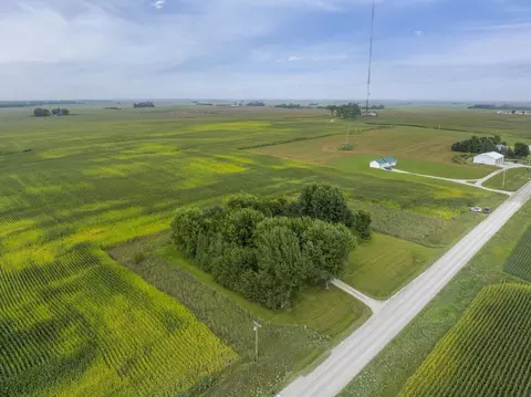 View/Area - 2087 330th Street St, Walker, IA 52352 photo 10 of 10