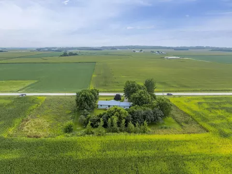 View/Area - 2087 330th Street St, Walker, IA 52352 photo 8 of 10