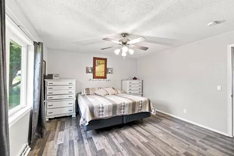 Bedroom - 2087 330th Street St, Walker, IA 52352 photo 1 of 6