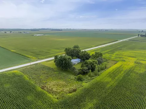 View/Area - 2087 330th Street St, Walker, IA 52352 photo 9 of 10