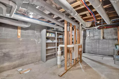 Other - 144 E Franklin St, Denver, IA 50622 photo 3 of 5