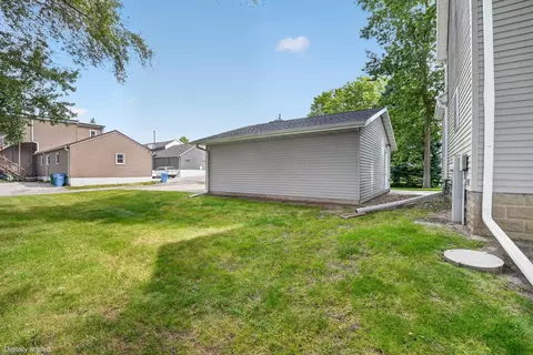 Exterior - 144 E Franklin St, Denver, IA 50622 photo 6 of 6